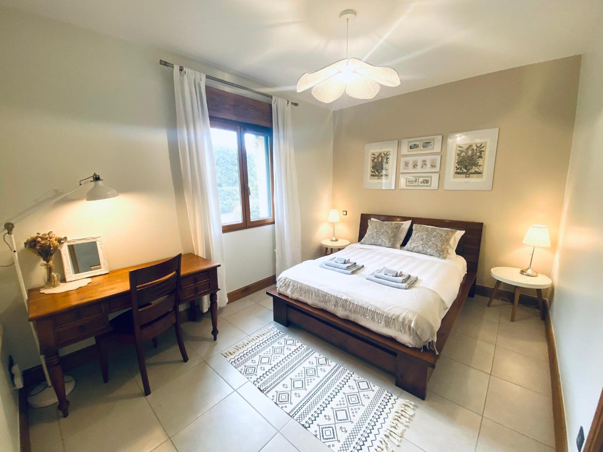 Bed and Breakfast Le Hibou Heureux Bézenac Exterior foto