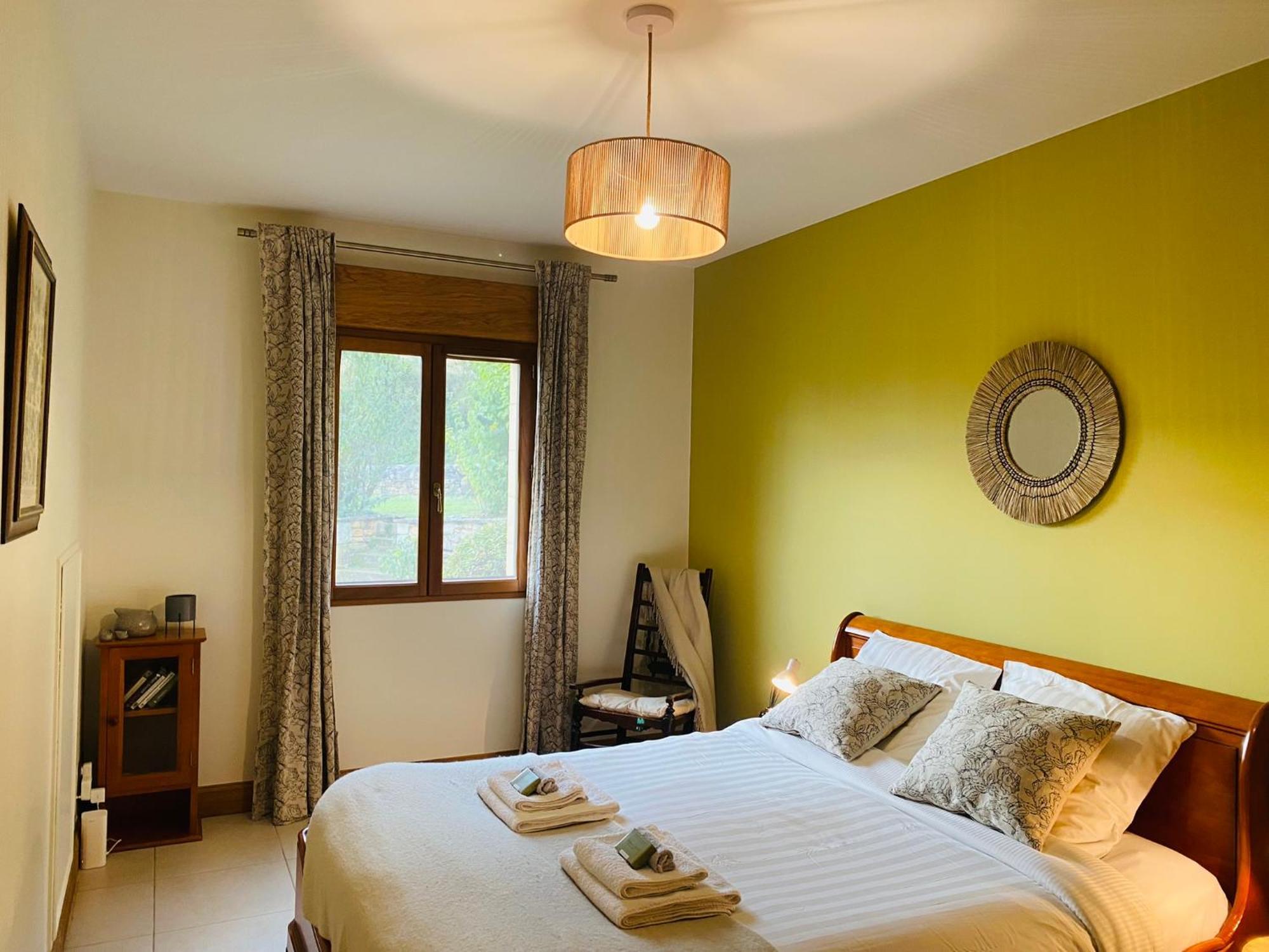 Bed and Breakfast Le Hibou Heureux Bézenac Exterior foto
