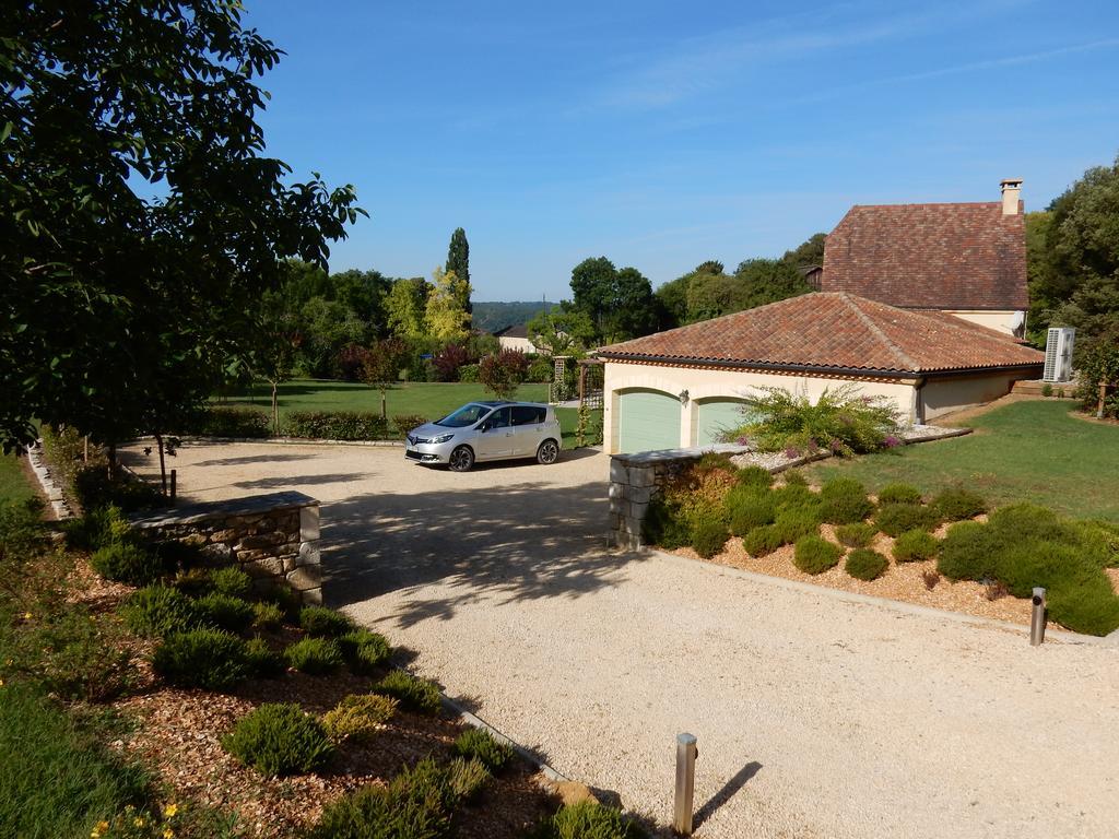Bed and Breakfast Le Hibou Heureux Bézenac Exterior foto